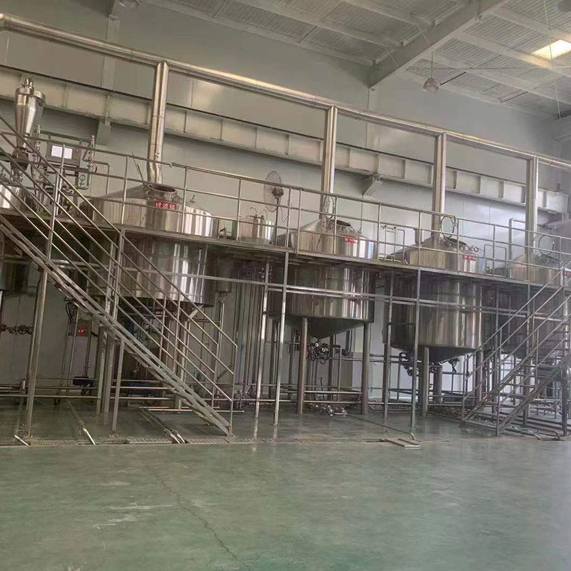 城东精酿啤酒设备厂—平面布置、设备设计、制造、调试、培训等一条龙服务_COPY